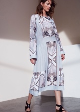 BCBG Max Azria (35 фото): сукні та інший одяг, сумки та аксесуари від бренду