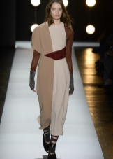 BCBG Max Azria (35 фото): сукні та інший одяг, сумки та аксесуари від бренду