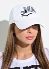 Брендові бейсболки (57 фото): фірмові кепки New era, Nike Air Jordan, Ralph Lauren