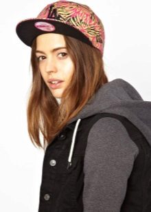 Брендові бейсболки (57 фото): фірмові кепки New era, Nike Air Jordan, Ralph Lauren