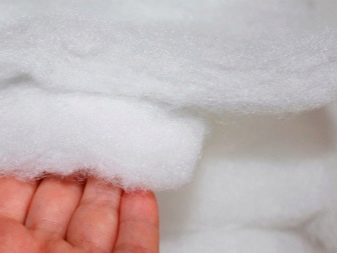 Червоні дивани (57 фото): кутові дивани-ліжка червоного кольору і двомісні дивани-книжки, інші моделі в інтер’єрі. Дизайн кімнат
