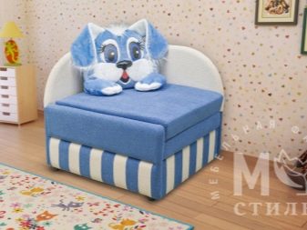 Дитячі ортопедичні дивани: вибір матраца для щоденного використання дитині в кімнату, розкладний та інші дивани для школяра