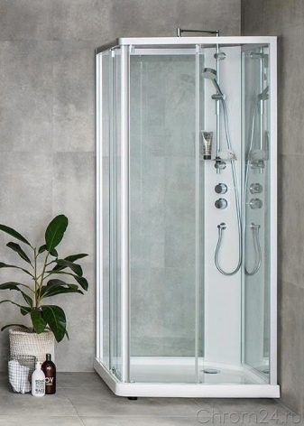 Душові кабіни IDO: фінські кабіни Showerama 90х90, прямокутні та інші кабіни з Фінляндії. Їх переваги і недоліки