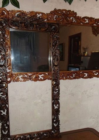 Дзеркала з різьбленими рамами: дерев’яні рамки з липи і фанери, інші рами з дерева з різьбленням