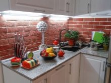 Фартух з каменю для кухні: плюси і мінуси кухонного фартуха з декоративного штучного та натурального каміння. Приклади дизайну інтер’єру