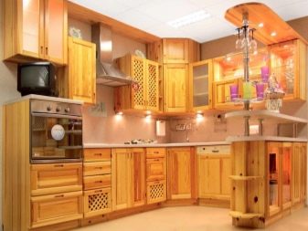 Фасади з масиву для кухні: дерев’яні кухонні фасади з дуба і сосни, інші варіанти. Італійські фасади з натурального дерева і фасади виробництва інших країн