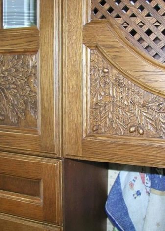 Фасади з масиву для кухні: дерев’яні кухонні фасади з дуба і сосни, інші варіанти. Італійські фасади з натурального дерева і фасади виробництва інших країн