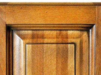Фасади з масиву для кухні: дерев’яні кухонні фасади з дуба і сосни, інші варіанти. Італійські фасади з натурального дерева і фасади виробництва інших країн