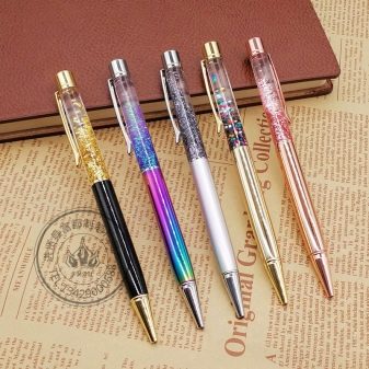 Корпоративні подарунки на 8 Березня: ідеї подарунків для колег, партнерів і клієнтів, особливості вибору