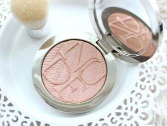Косметика Dior: новинки декоративної і уходових косметики. Кращі набори для особи. Відгуки