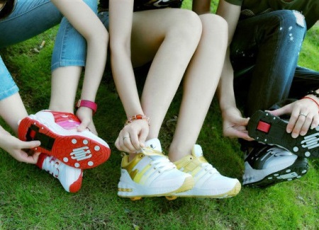 Кросівки Heelys (49 фото): Bolt Plus x2 і інші моделі, відгуки про Хіліс