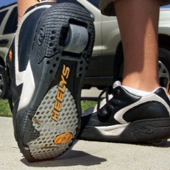 Кросівки Heelys (49 фото): Bolt Plus x2 і інші моделі, відгуки про Хіліс