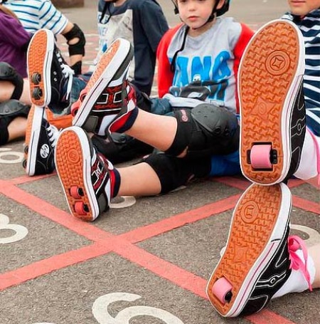 Кросівки Heelys (49 фото): Bolt Plus x2 і інші моделі, відгуки про Хіліс