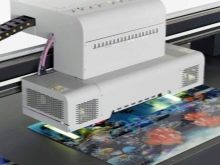 Кухні з фотодруком (54 фото): кухонні гарнітури з фотодруком на фасадах, «Орхідея» і «Кава», «Метелики» та інші малюнки
