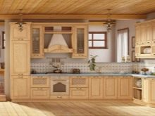 Кухні з масиву ясена (30 фото): плюси і мінуси. Приклади гарнітура в світлому кольорі з патиною в дизайні інтер’єру