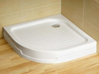 Кутові душові кабіни з низьким піддоном: кабіни 70х70 см і 80х80 см, 90х90 см і 100х100 см, інші моделі