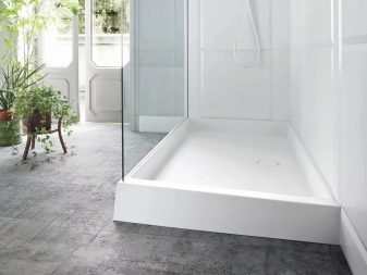 Кутові душові кабіни з низьким піддоном: кабіни 70х70 см і 80х80 см, 90х90 см і 100х100 см, інші моделі