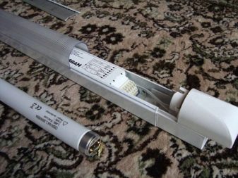 Ремонт акваріумних світильників (18 фото): як відремонтувати лампи освітлення акваріума своїми руками? Заміна лампи підсвічування на Т8