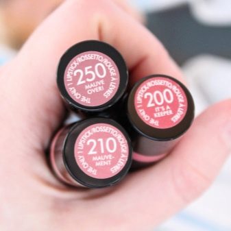 Rimmel: огляд, плюси і мінуси косметики. Хто виробник?
