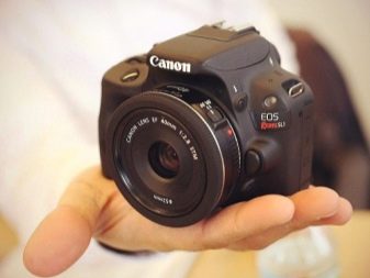 Що подарувати фотографу? 23 фото Книги й інші варіанти подарунка людині, яка любить фотографувати, на Новий рік, день народження та інші свята