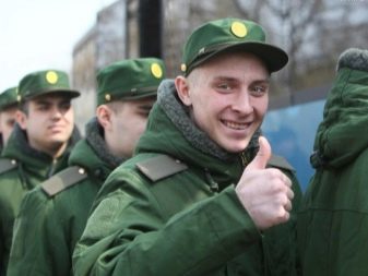 Що подарувати хлопцеві в армії? Оригінальні та корисні армійські подарунки солдату на день народження та інші свята