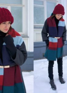 Шапка з товстої пряжі (89 фото): жіночі зимові шапки з товстих ниток, з відворотом, англійської гумкою