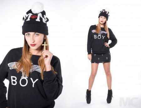 Шапки з написами (52 фото): з текстом vogue, meow, swag, boy, black, Росія, homies, сірі моделі і кольору