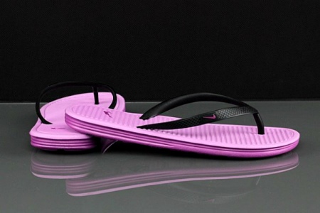Шльопанці Nike (57 фото): жіночі шльопанці “Найк”, моделі Solarsoft slide, сандалі, які робляться ляпанцями