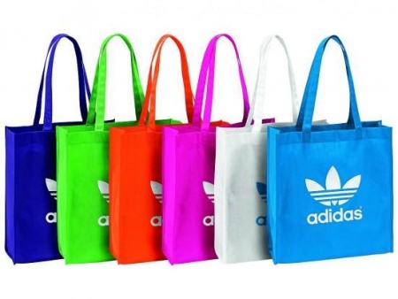 Спортивні сумки Adidas (52 фото): жіночі моделі для спорту, особливості і переваги