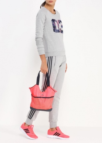 Спортивні сумки Adidas (52 фото): жіночі моделі для спорту, особливості і переваги