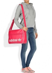 Спортивні сумки Adidas (52 фото): жіночі моделі для спорту, особливості і переваги