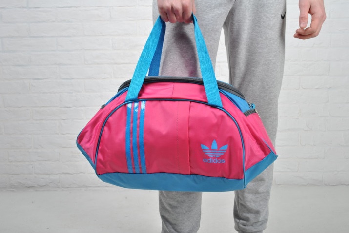 Спортивні сумки Adidas (52 фото): жіночі моделі для спорту, особливості і переваги