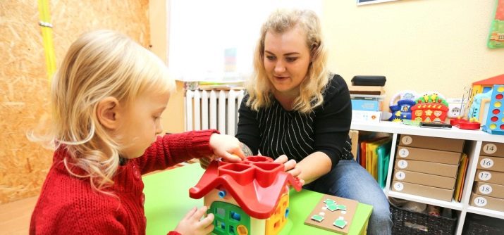 Вчитель-дефектолог: що за педагог? В чому полягає робота логопеда? Переваги та недоліки професії