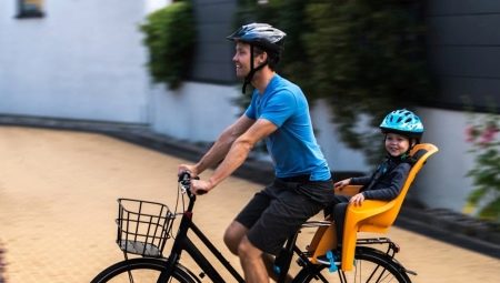 Велокрісла Thule: Yepp mini, RideAlong і інші моделі дитячих велосипедних крісел на кермо і багажник