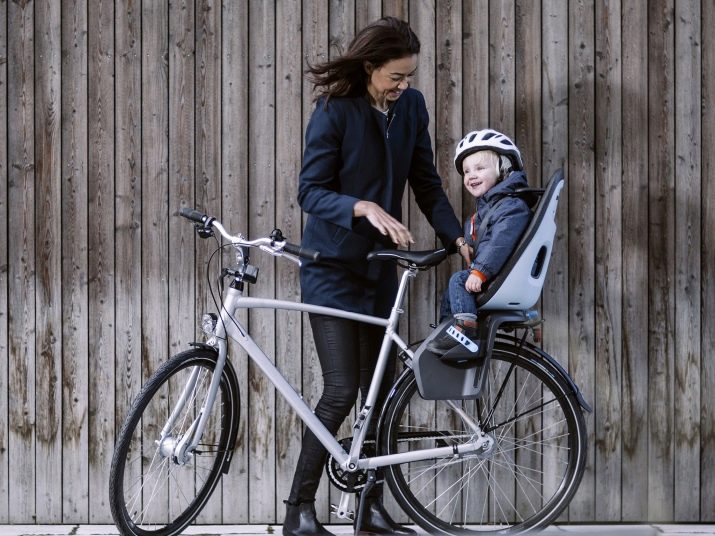 Велокрісла Thule: Yepp mini, RideAlong і інші моделі дитячих велосипедних крісел на кермо і багажник