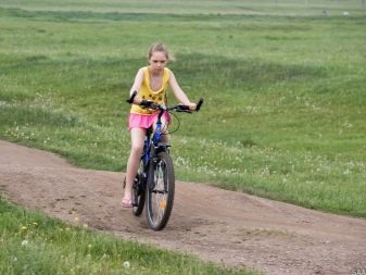 Велосипеди для дівчаток 10-12 років: який велосипед вибрати дівчинці 11 років? Огляд складних спортивних та інших велосипедів