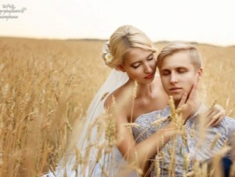 Весільна фотосесія на природі (51 фото): ідеї для зйомки в лісі і в полі у день весілля для нареченого і нареченої