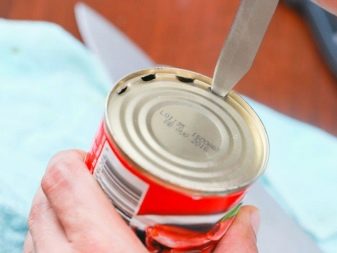 Як користуватися відкривачкою для консервів? Як відкрити банку звичайним і електричним консервним ножем?