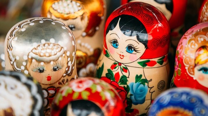 Як красиво подарувати гроші жінці? Ідеї для оригінальних і прикольних подарунків з грошей на ювілей для сестри, мами, дівчата, дружини і подруги