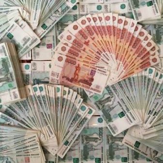 Як красиво подарувати гроші жінці? Ідеї для оригінальних і прикольних подарунків з грошей на ювілей для сестри, мами, дівчата, дружини і подруги