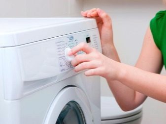 Як прати штори в пральній машині? Правила прання штор блекаут, з ниток, оксамитових, мотузкових і інших моделей в пральній машині, режими