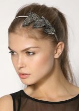 Як прибрати чубок, якщо вона коротка? 55 фото Як можна красиво заколювати чубок при відрощування?