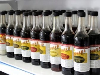 Як зробити підноси своїми руками? Як його виготовити з дерева і фанери, картону та пробки від шампанського? Креслення саморобних підносів. Ідеї для декору