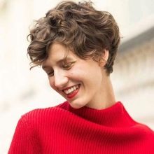 Жіноча стрижка «американка» на коротке волосся (27 фото): варіанти зачіски для жінок, техніка виконання