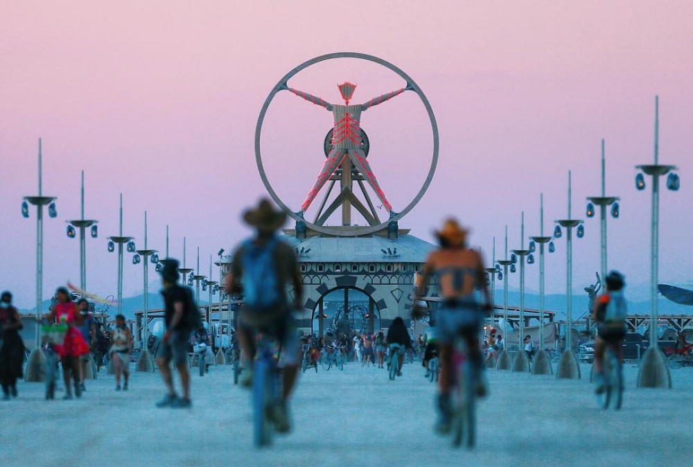 16 фотографій з божевільного свята мистецтва Burning Man 2016