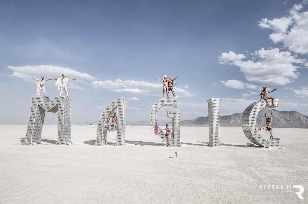 16 фотографій з божевільного свята мистецтва Burning Man 2016