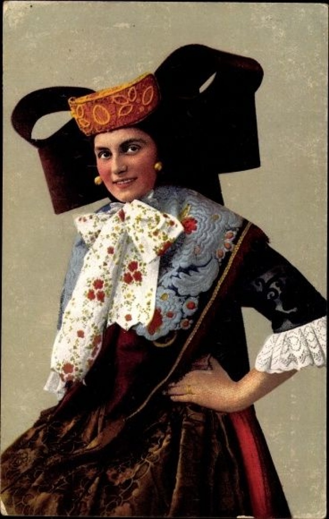 19 нарядів з ХІХ століття, поруч з якими меркне вся сучасна мода