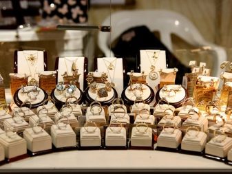 750 проба золота (35 фото): що це таке? Золото білого і кольору. Відмінності від 585 проби, склад і щільність золота