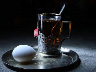 Антикварне срібло: використання старовинного металу в портсигарах, підставці, поясах і свічниках, проби вінтажного срібла та їх відмінності