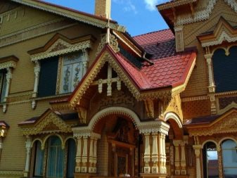 Ажурне різьблення: пропильная і прорізна. Чим відрізняється від плосковыемчатой різьби по дереву? Технологія виконання мережива